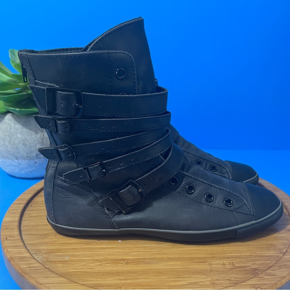 Converse All Star Black High Top Leather Sneaker Women’s 7 Skater Buckle Boot - Picture 3 of 8